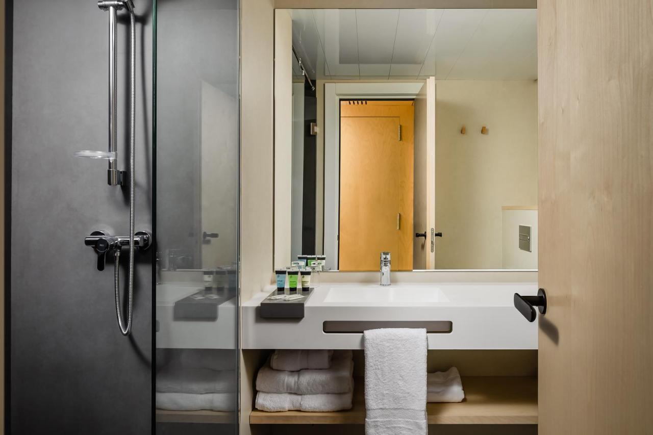 Superior Triple Room,975064606:JPEG