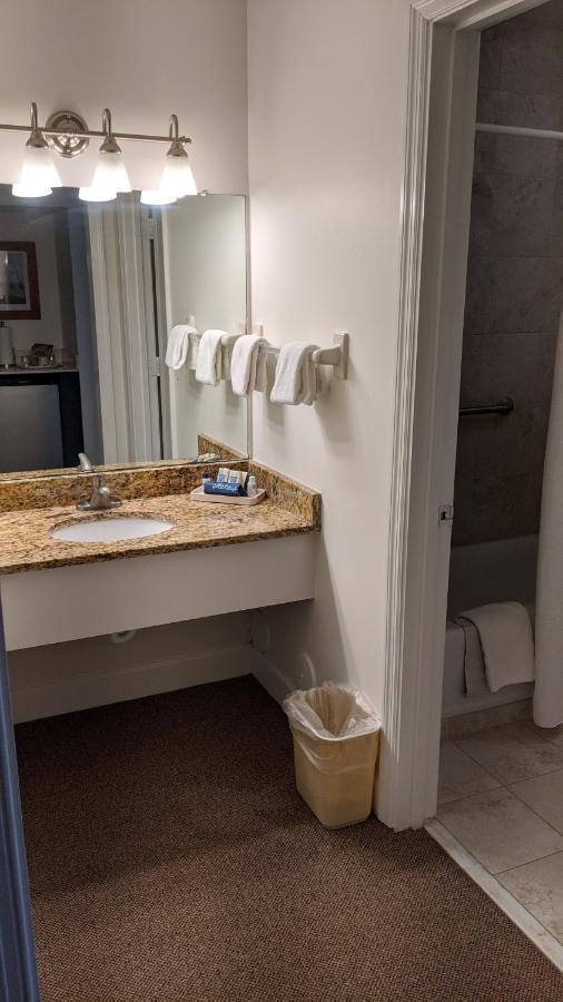 Junior Suite with Balcony