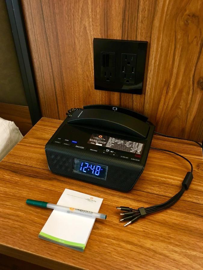 Quarto King com Acesso a Pessoas com Mobilidade Condicionada - Não Fumador