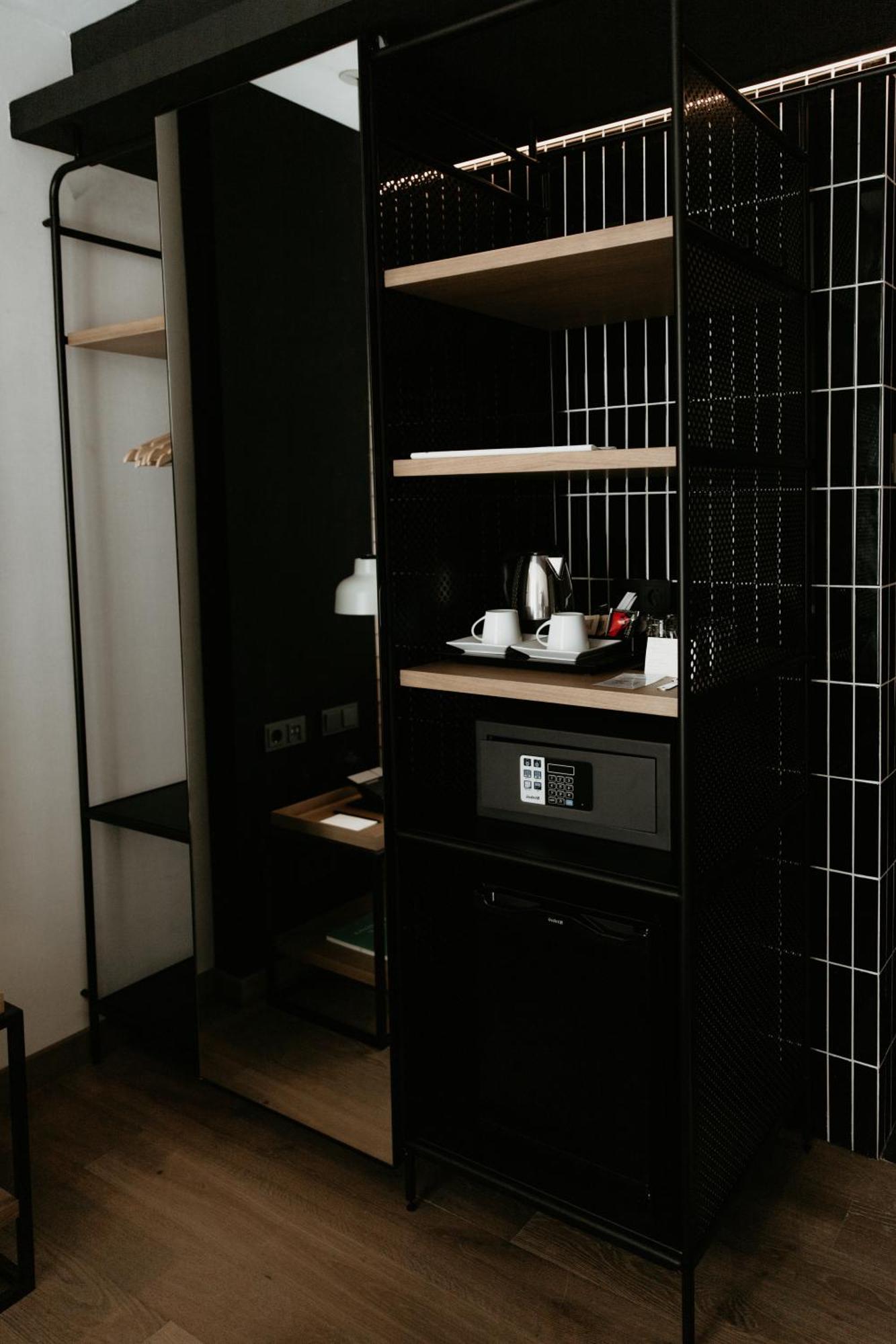 Double or Twin Room with Private Terrace