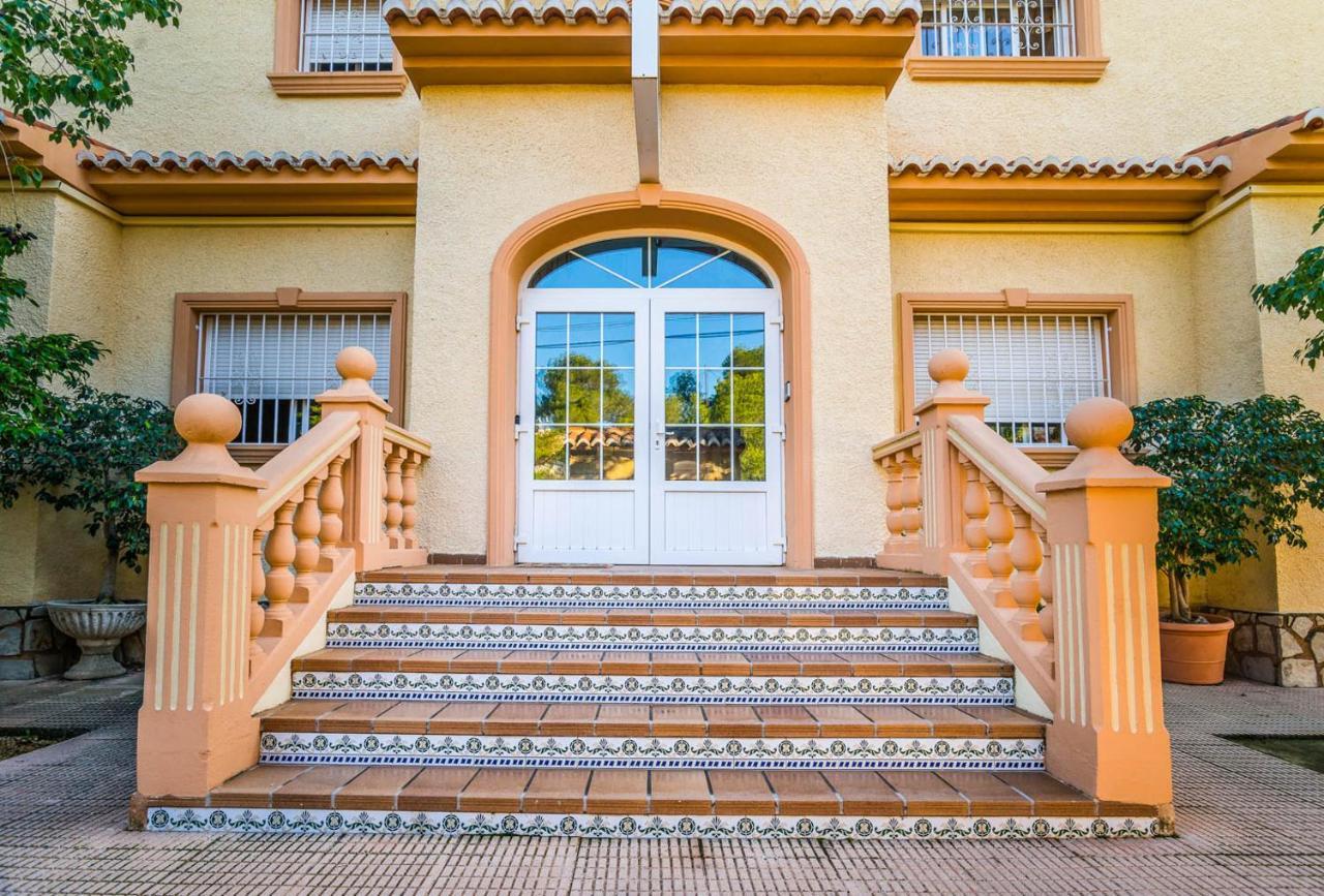 Two-Bedroom Apartment,989148733:JPEG
