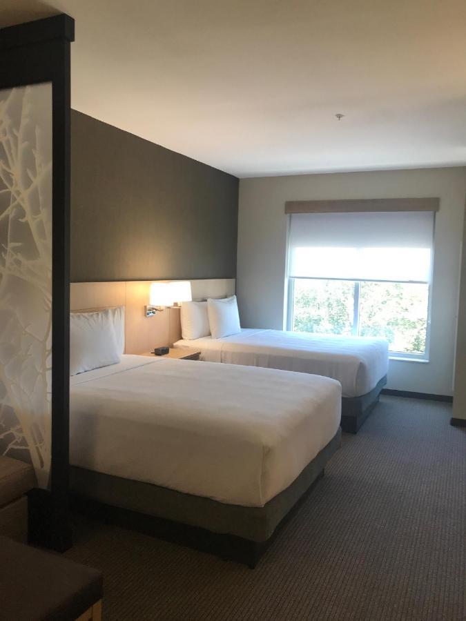 Queen Room with Two Queen Beds and Sofa Bed