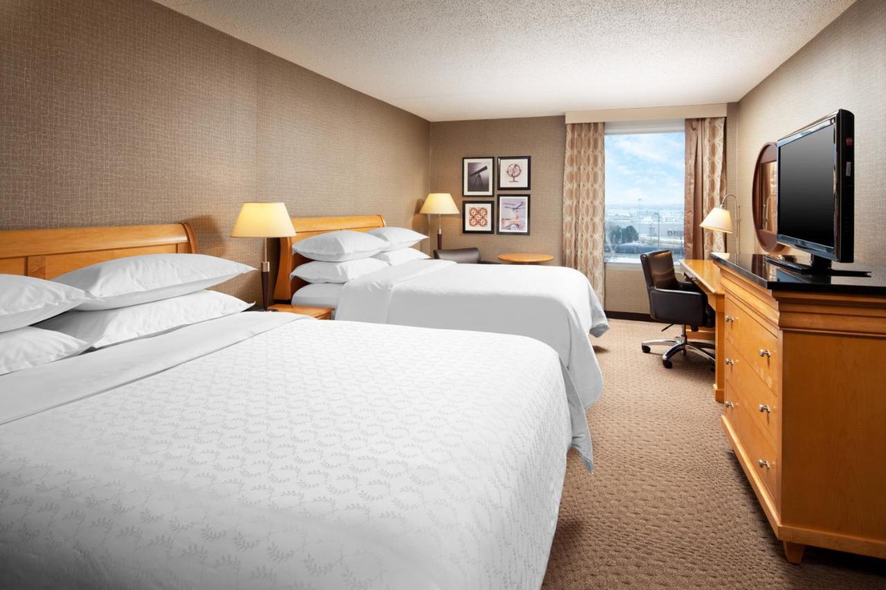 Queen Room with Two Queen Beds - Concierge Level