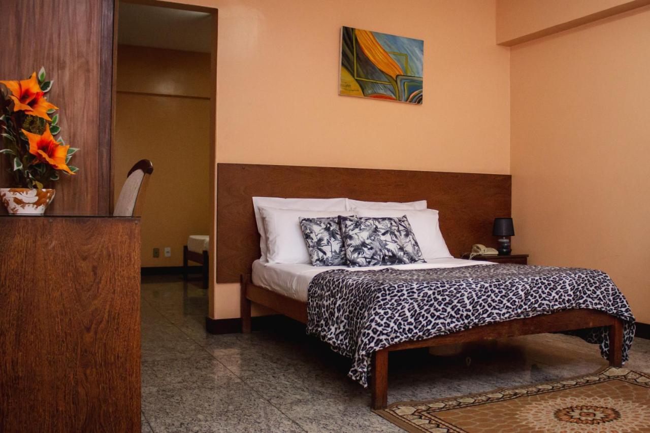 Quarto Quádruplo Standard
