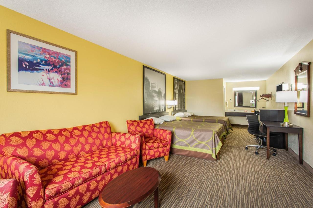 Studio Suite with Two Queen Beds - Non-Smoking