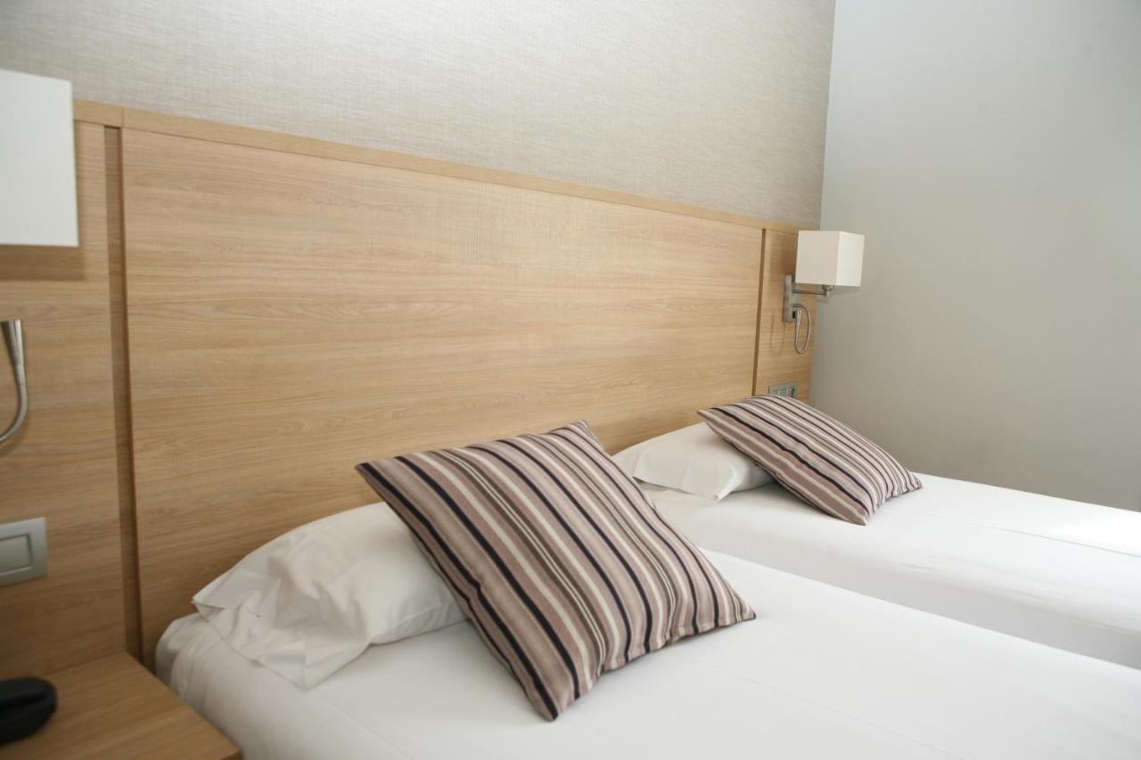 Triple Room,1326824596:JPEG