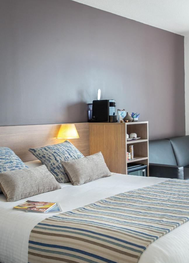 Suite Lit Queen-Size - Non-Fumeurs - Vue sur Port