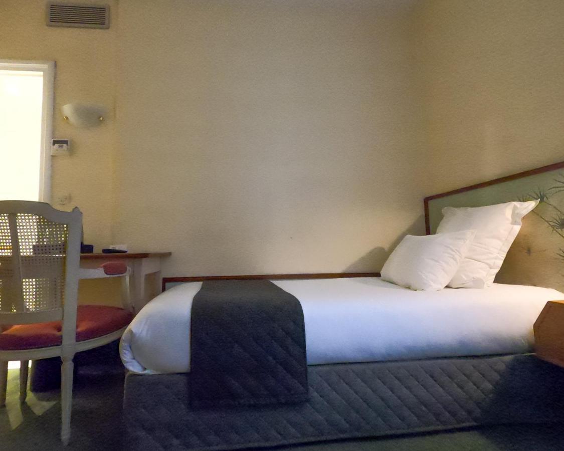 Single Room,993158563:JPEG