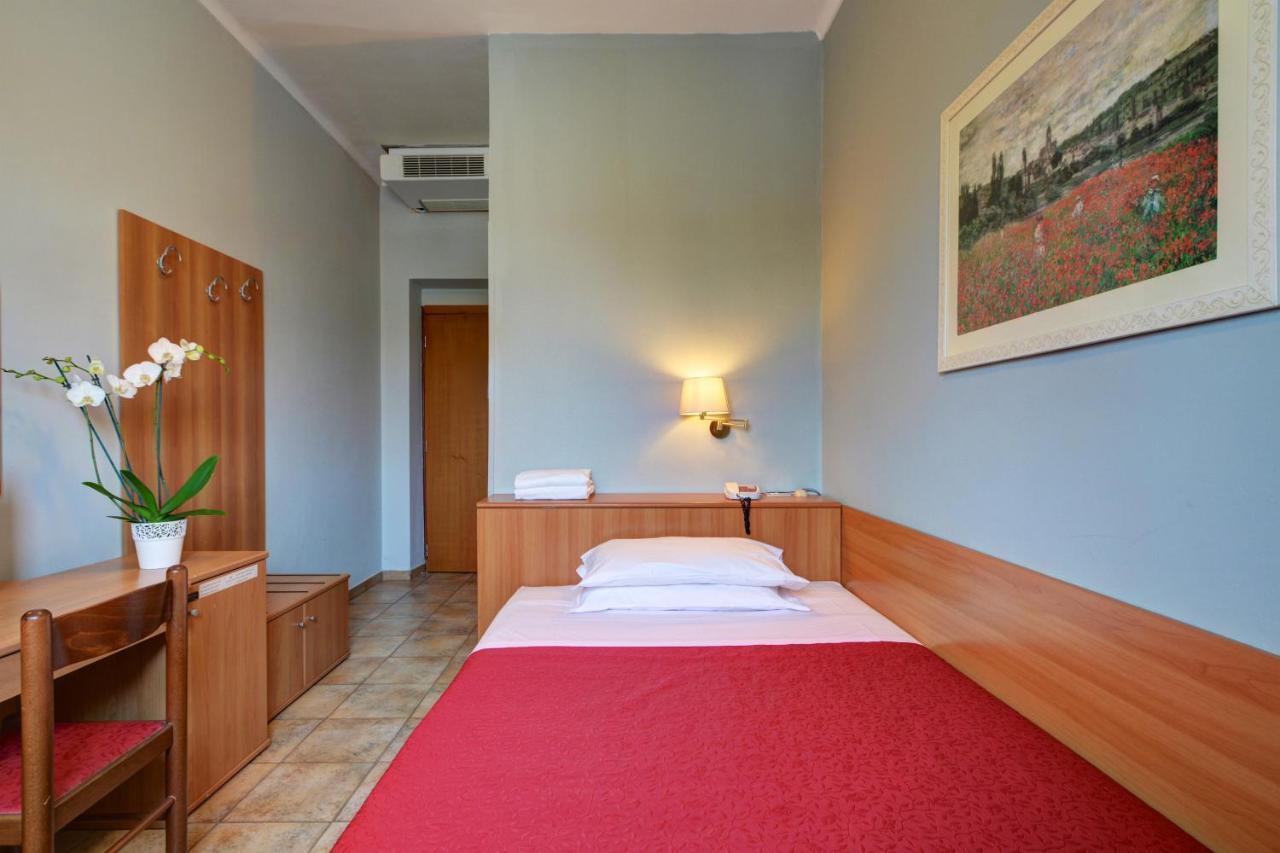 Economy Double Room,993668119:JPEG