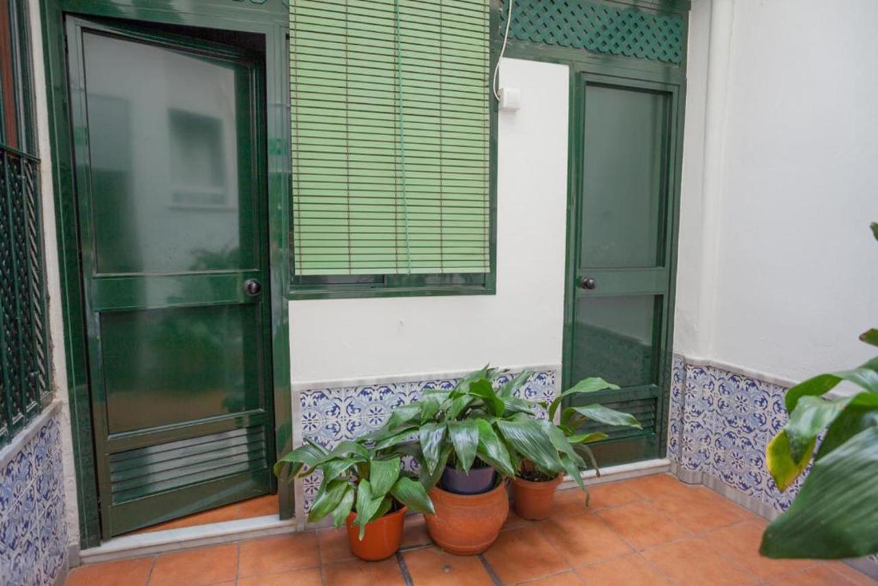 Triple Room with Shared Bathroom,995522842:JPEG