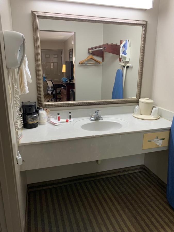 King Room - Disability Access/Non-Smoking