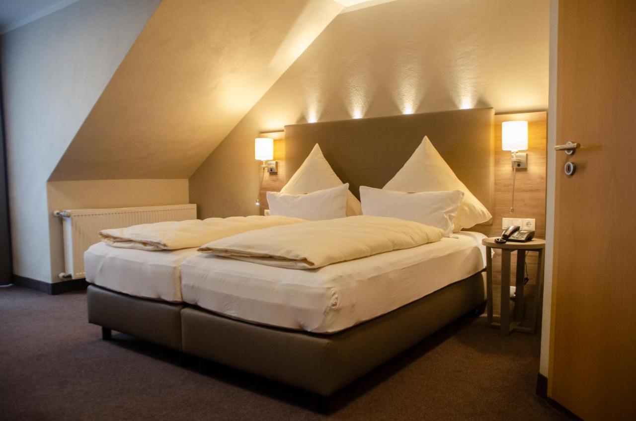 Doppelzimmer mit Flussblick und zusätzlichem Schlafsofa