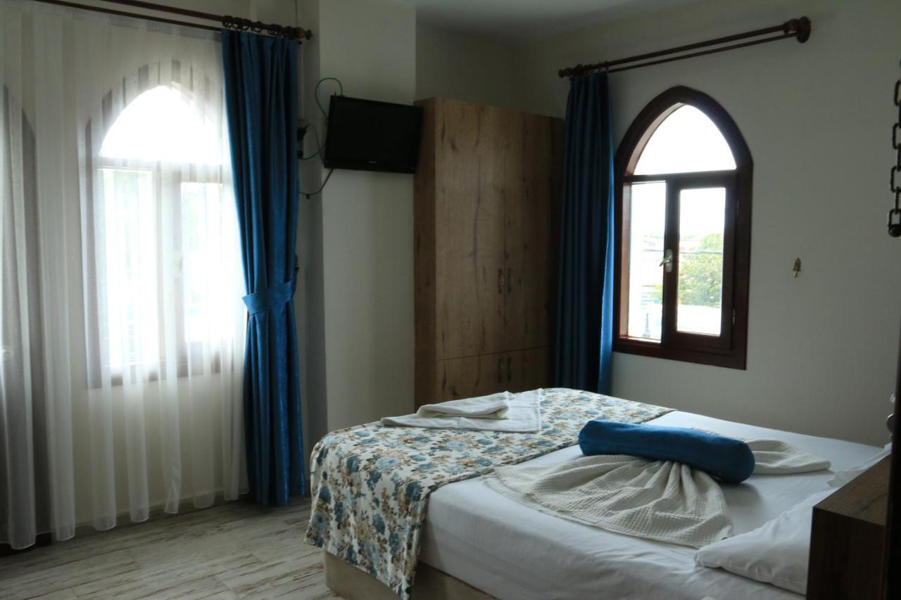 Standard Double or Twin Room,999088713:JPEG