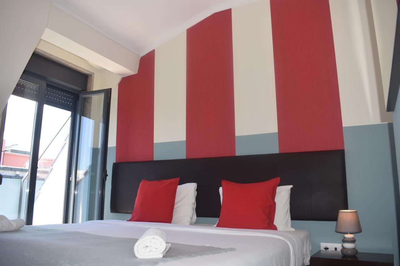 Quarto Duplo com Banheiro Compartilhado e Terraço
