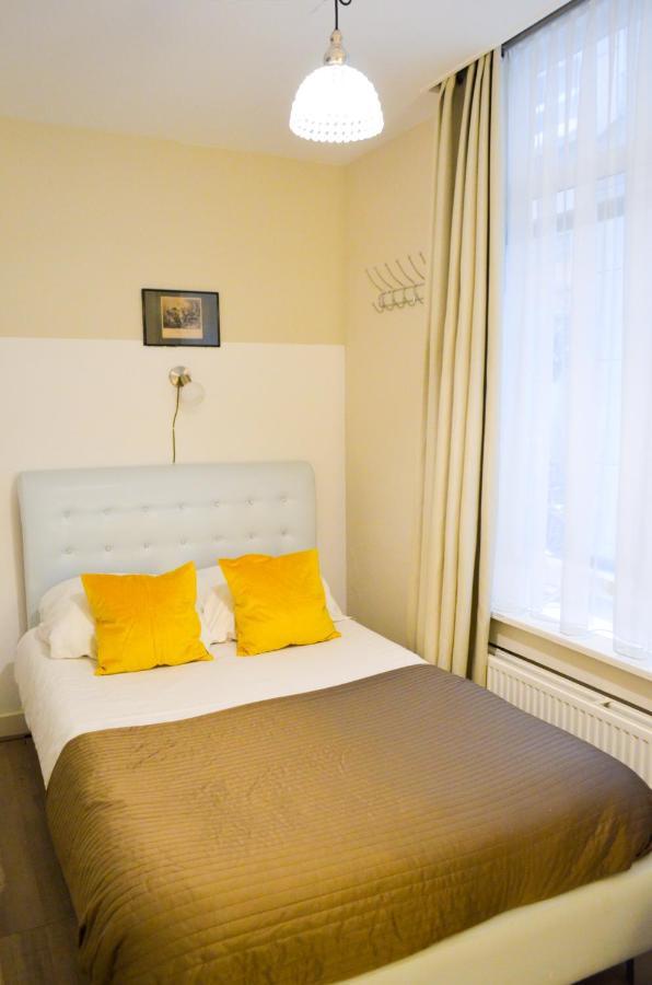 Small Double Room with Private Bathroom,998983182:JPEG