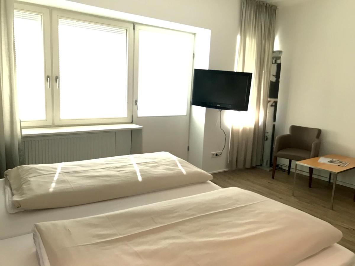 Standard Double Room,998994087:JPEG
