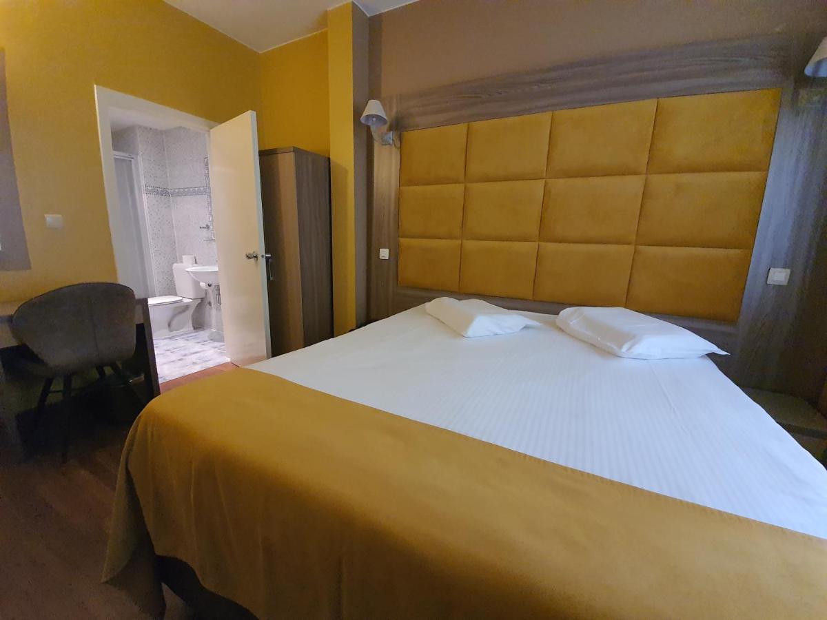Economy Double Room,1175176403:JPEG