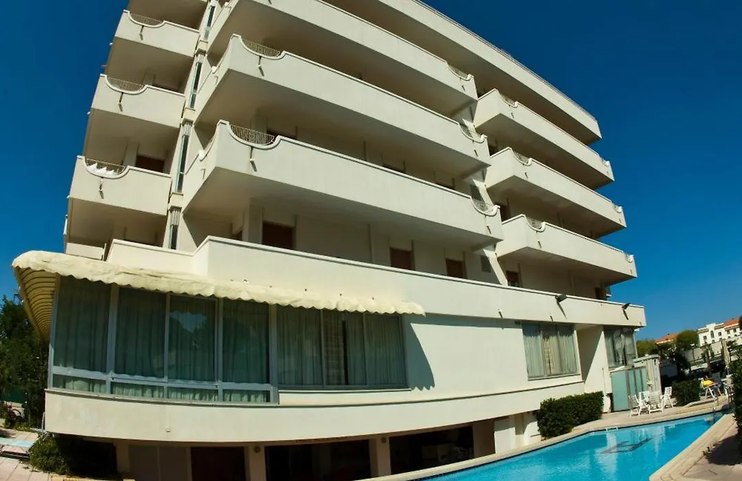 Hotel Alexander-1