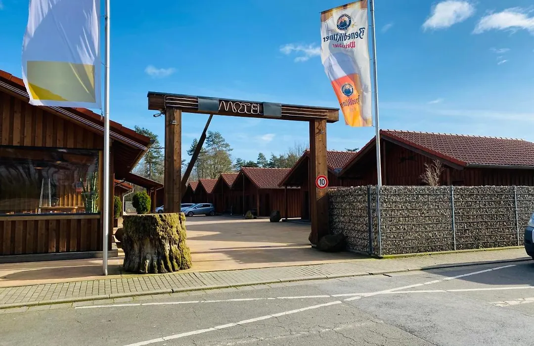 Roadcamp - American Motel & Sportsbar-1