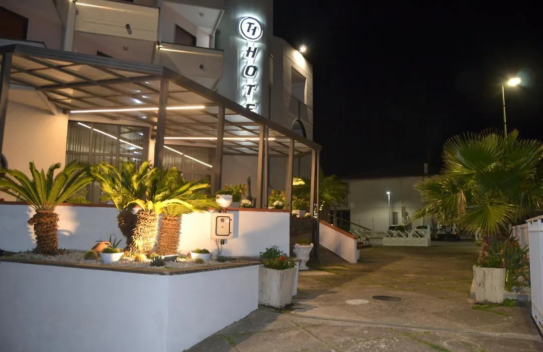 Tafuri Hotel-1