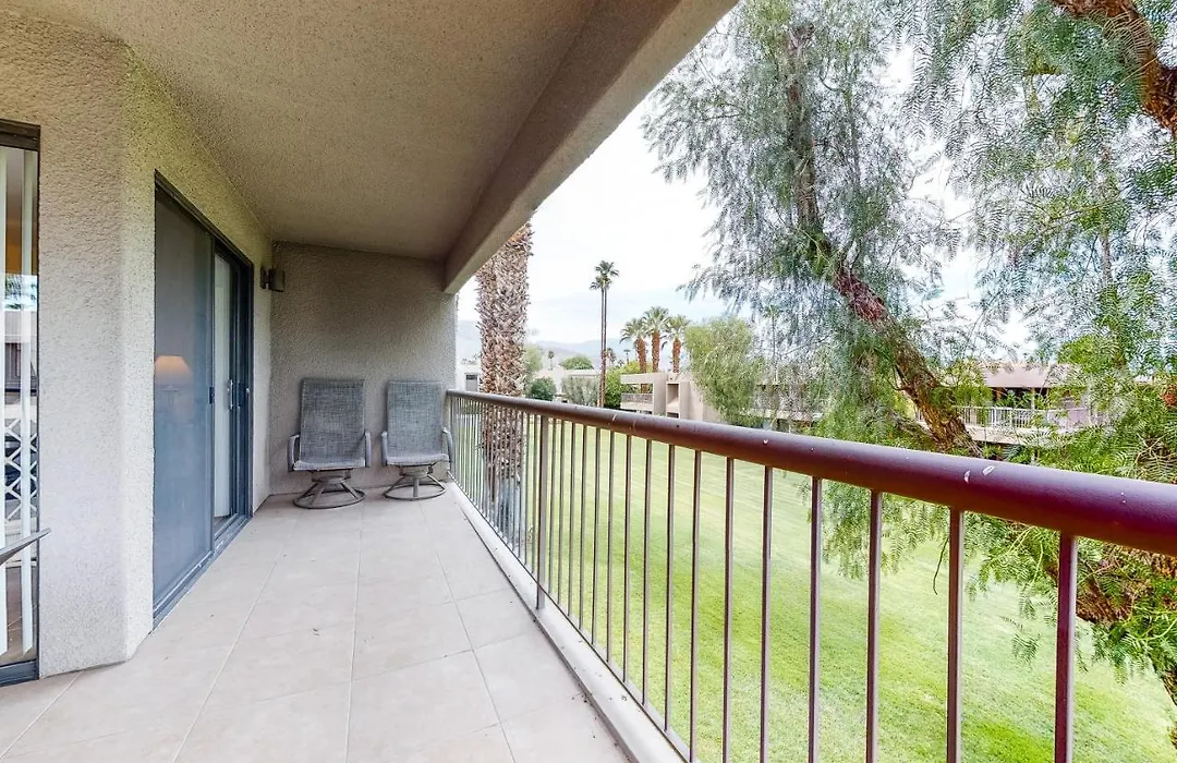 Palm Desert Paradise Permit# Str2020-0085-1