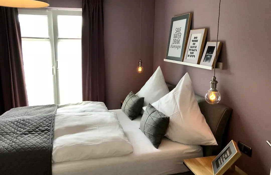 Boutique Hotel Lindenhof, Bed & Breakfast-1