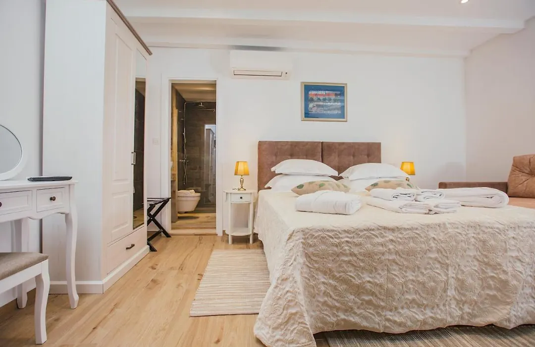 Boutique Room Kaliopi-1