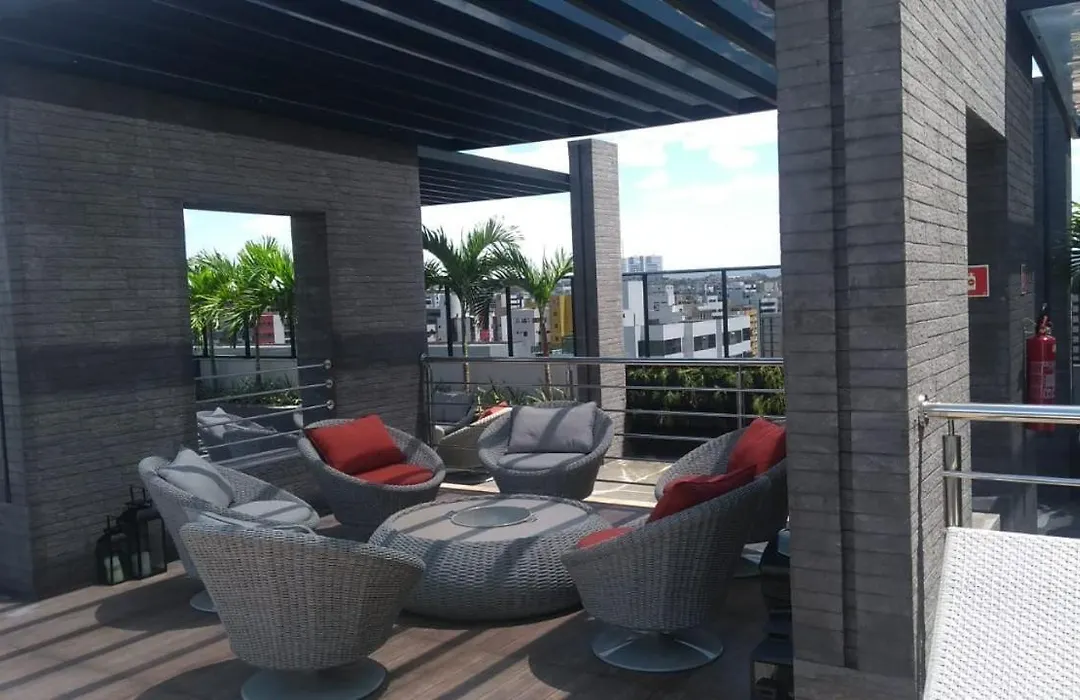 Apartamento de luxo no coração da ponta verde-1