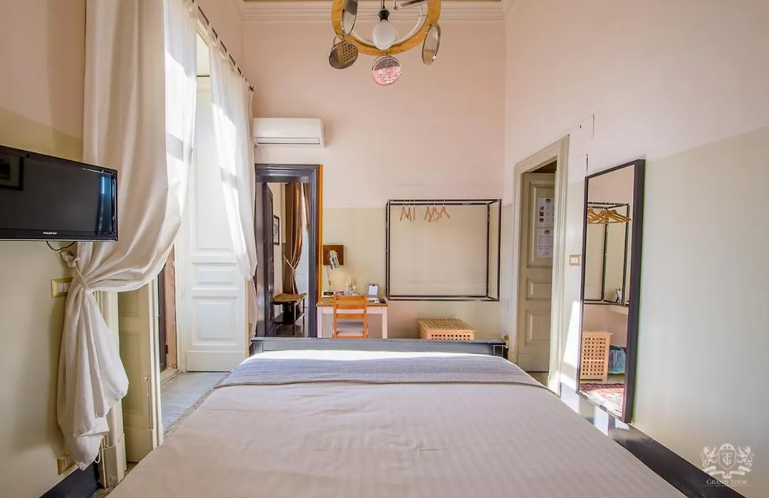 Grand Tour Design Guest House Catania Self Check-In-1