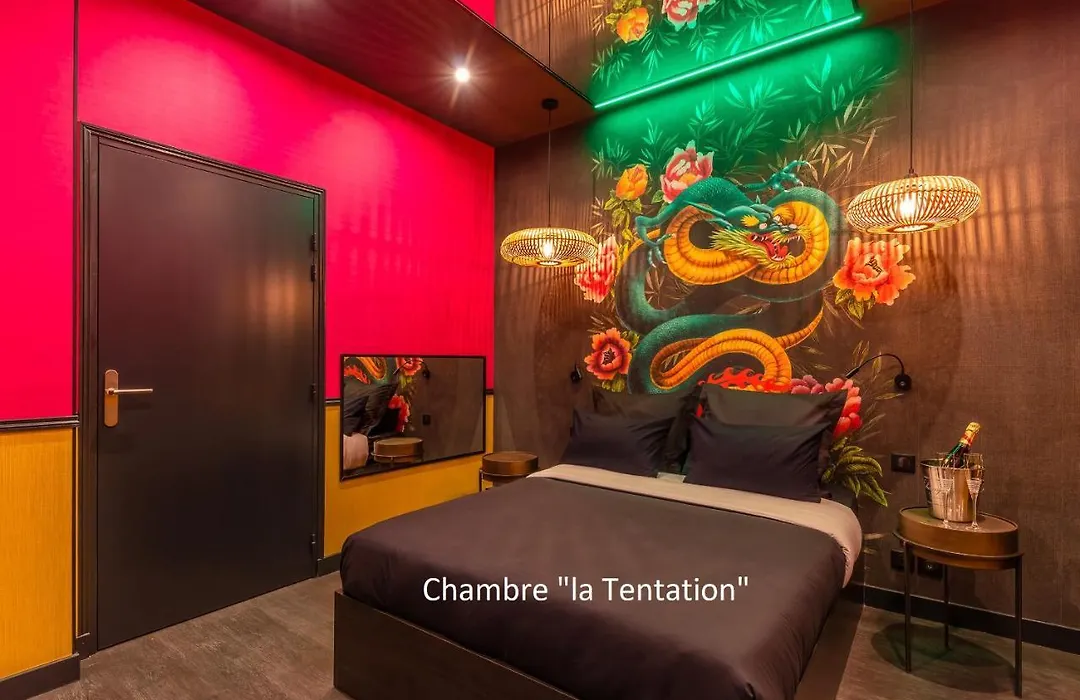Love Hotel Avec Nuit Insolite Au Dandy Et Jacuzzi Privatise (Adults Only)-1