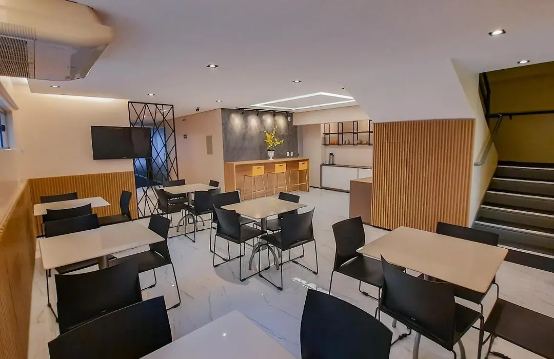 Hub Hotel-1