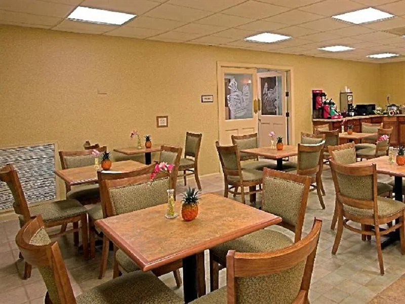 Days Inn By Wyndham Blacksburg Conference Center-1