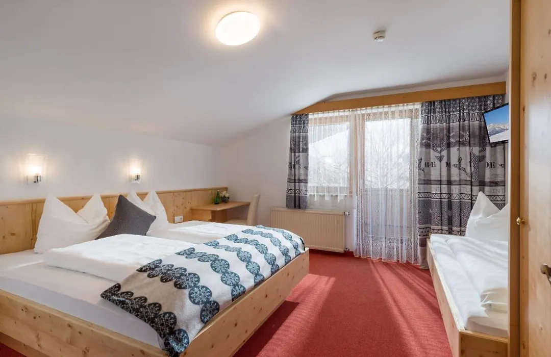 Hotel Edelweiss-1