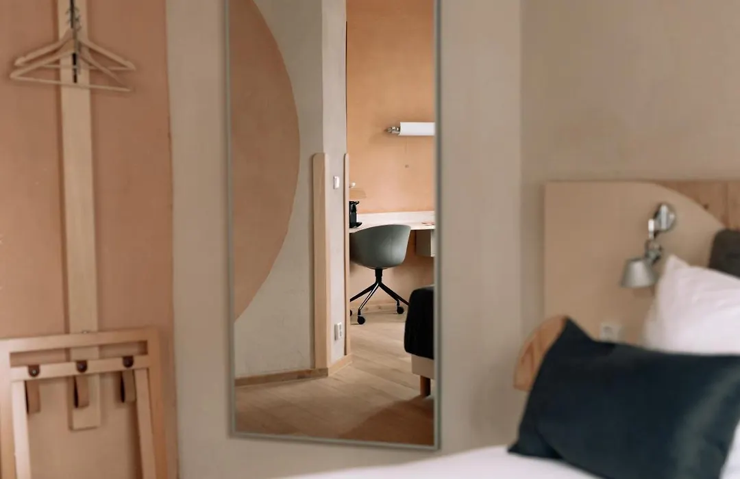 Asgard Hotel-1