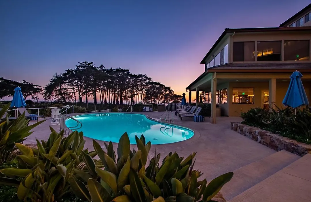 Seascape Beach Resort-1