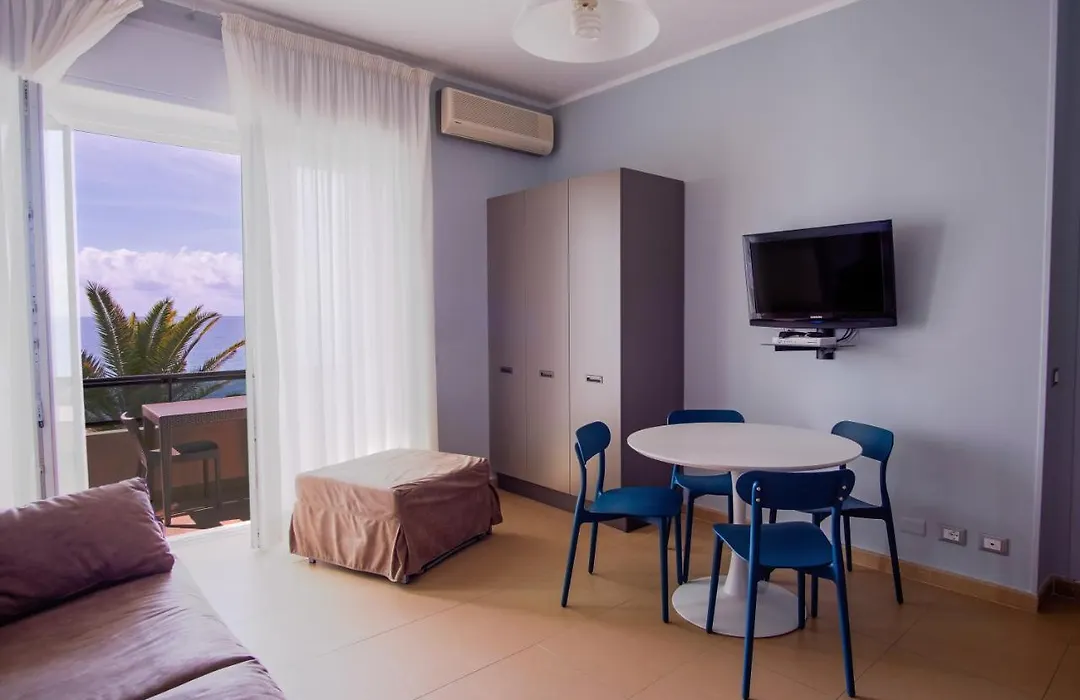 Residence Sole Mare Alaxi Hotels-1