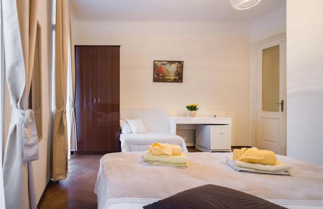 Riva Rooms-1
