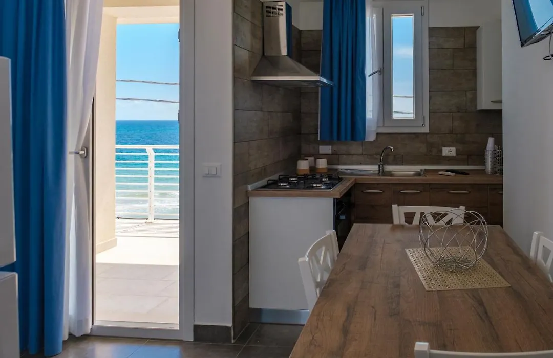 White Apartments & Spa-1