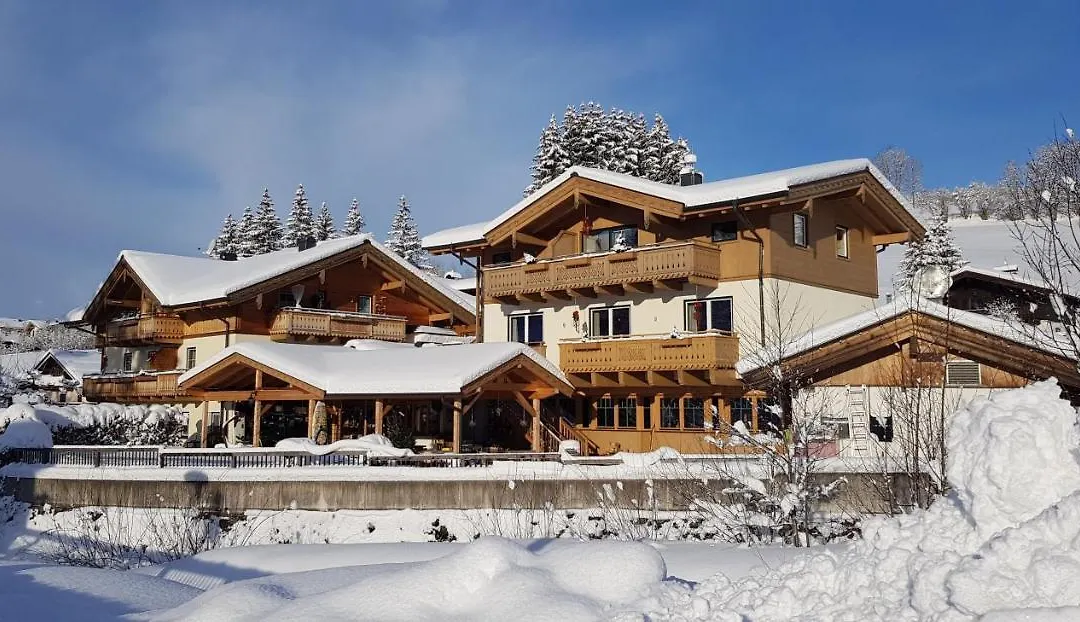 Hotel Sonnenlicht Maria Alm-1