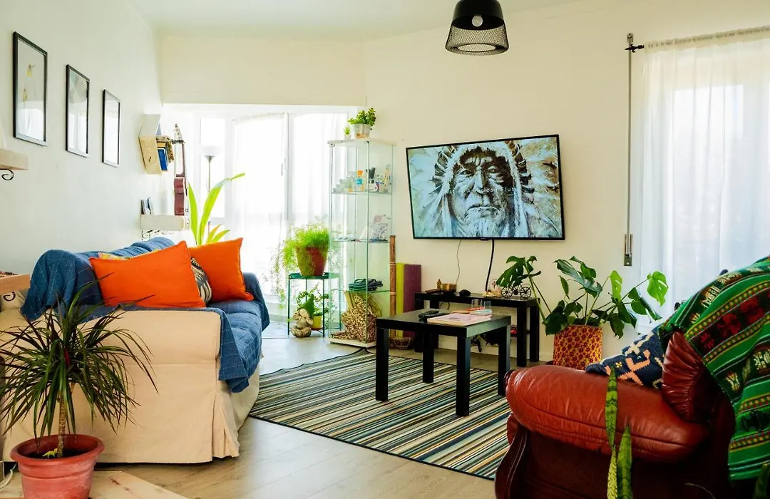 Paz & Amor Guest House - Peace & Love-1