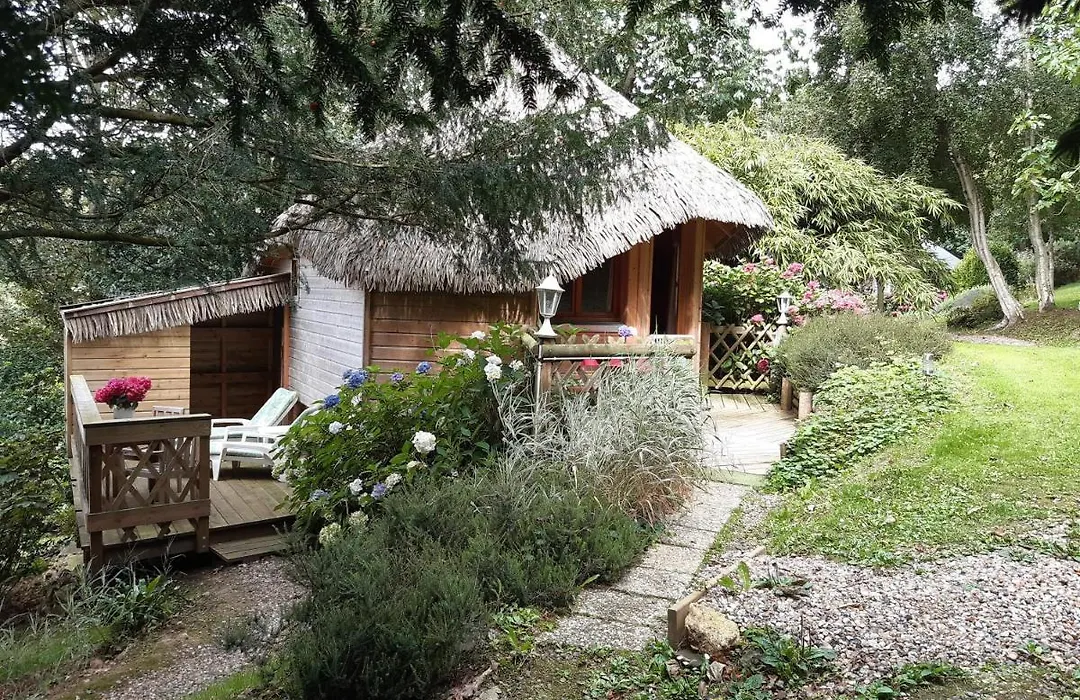 La Cabane De Cecile-La Hutte-1