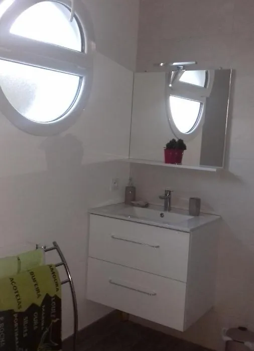 Studio Dans Quartier Calme Pres De Tout-1