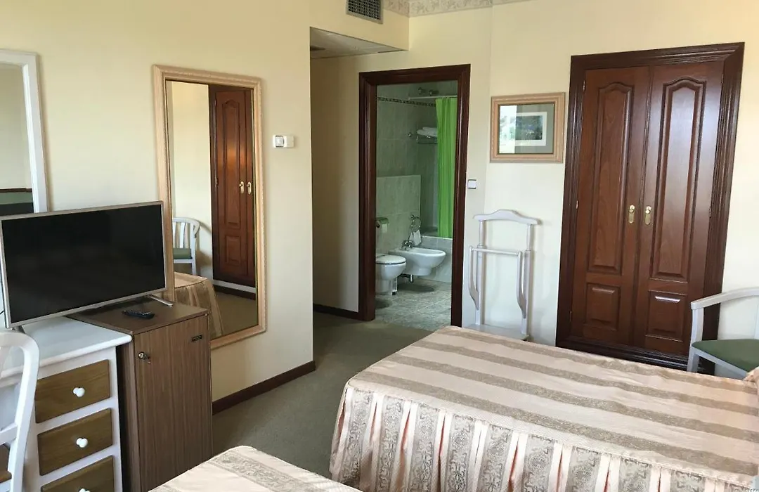 Hotel Magallón-1
