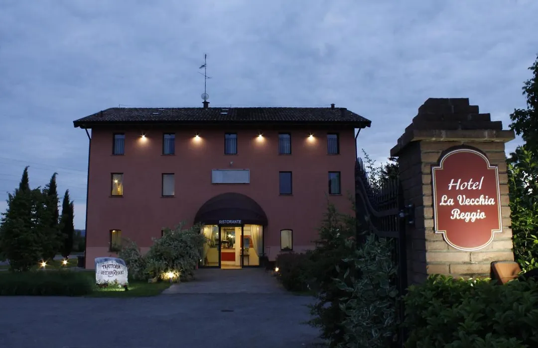 Hotel La Vecchia Reggio-1