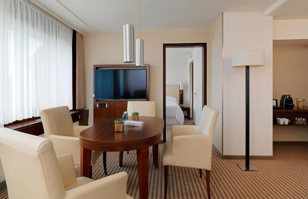 Sheraton Muenchen Westpark Hotel-1