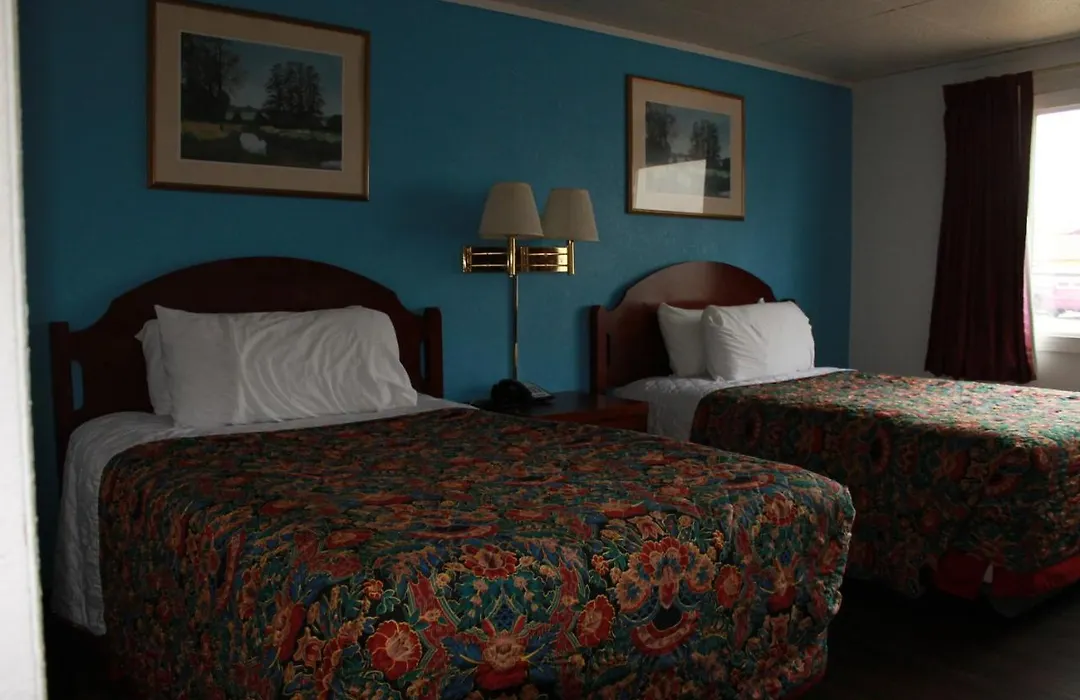 Wyatt Earp Hotel-1