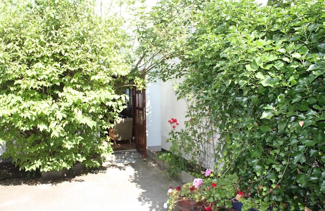 Hotel An der Karlstadt-1