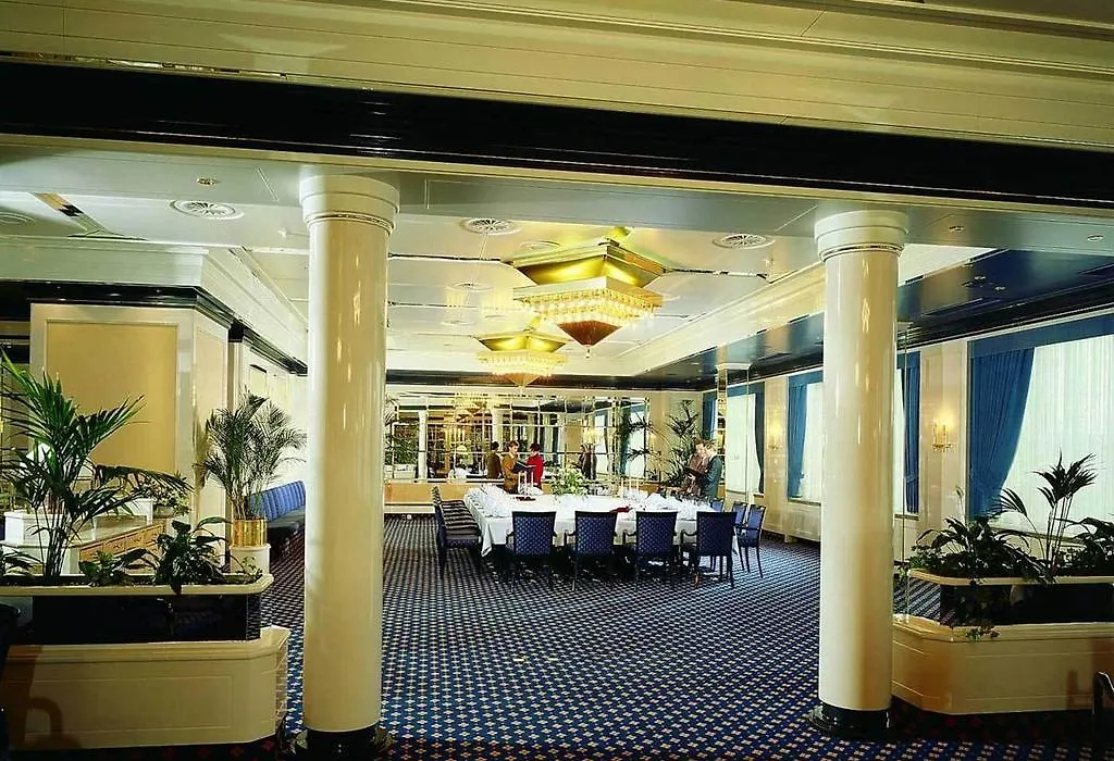Maritim Hotel Halle-1