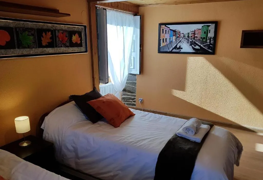 Aqua Rooms Sarria-1