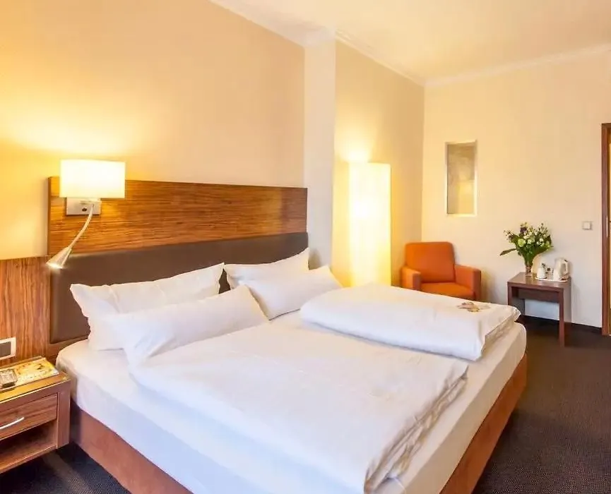 Hotel Flora Düsseldorf-1